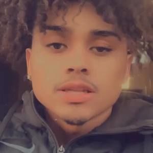 Meet your Posher, Devan